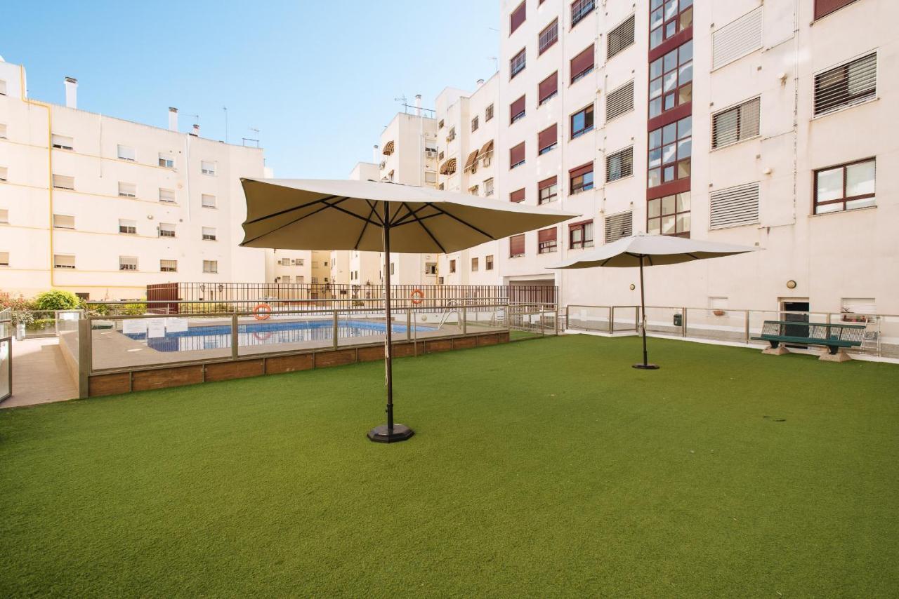 San Bernardo Boutique - Free Parking Apartment Seville Exterior photo